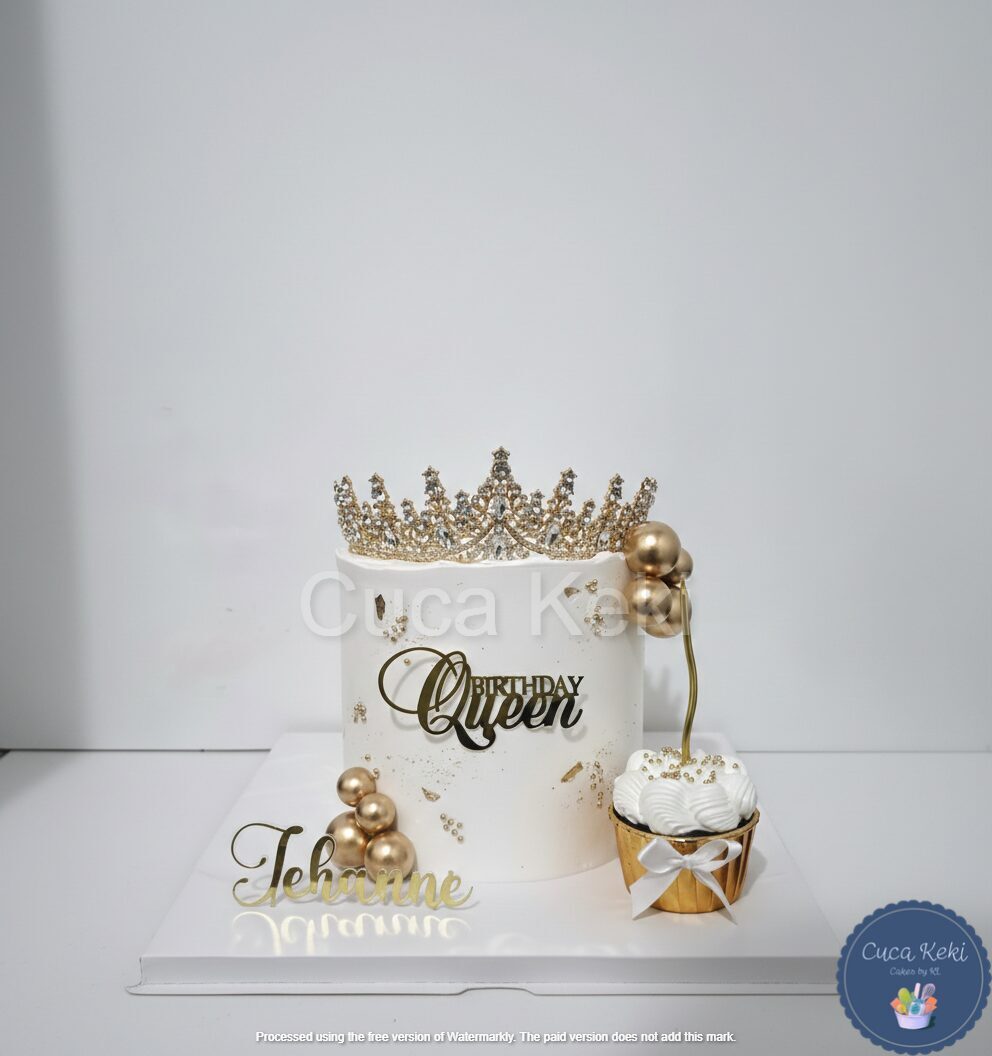 Queen Themed Cake