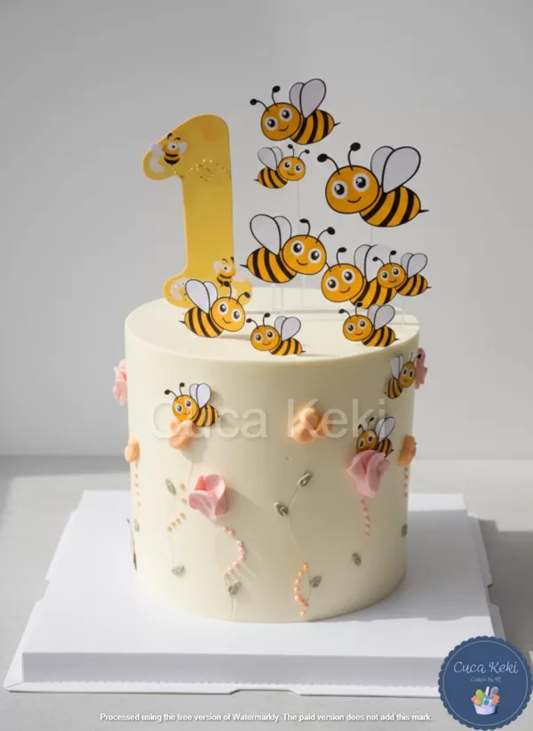 Bee Themed Cake